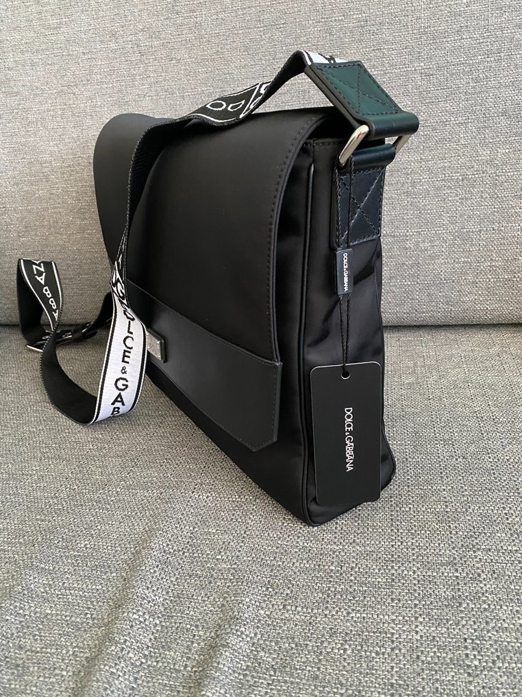 Dolce gabbana sales messenger bag