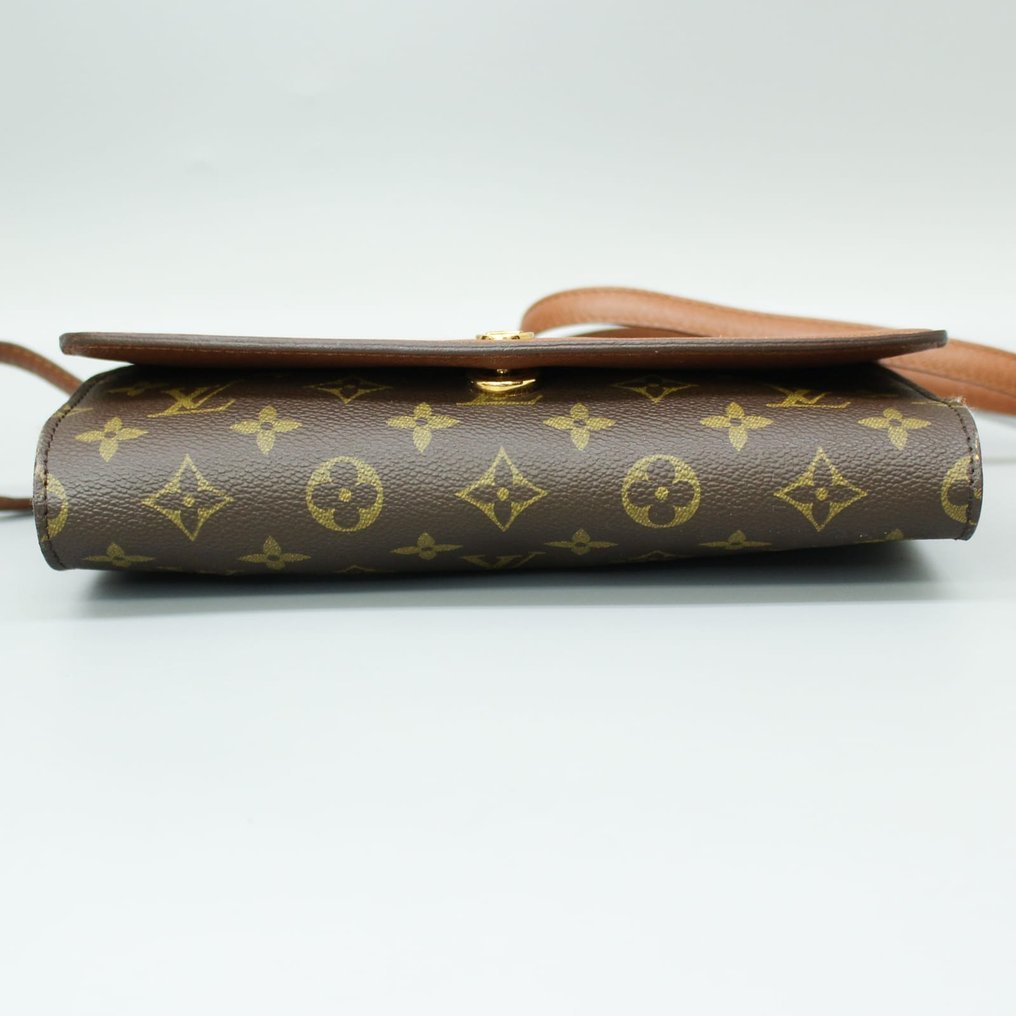 Louis Vuitton - BORDEAUX Shoulder bag - Catawiki