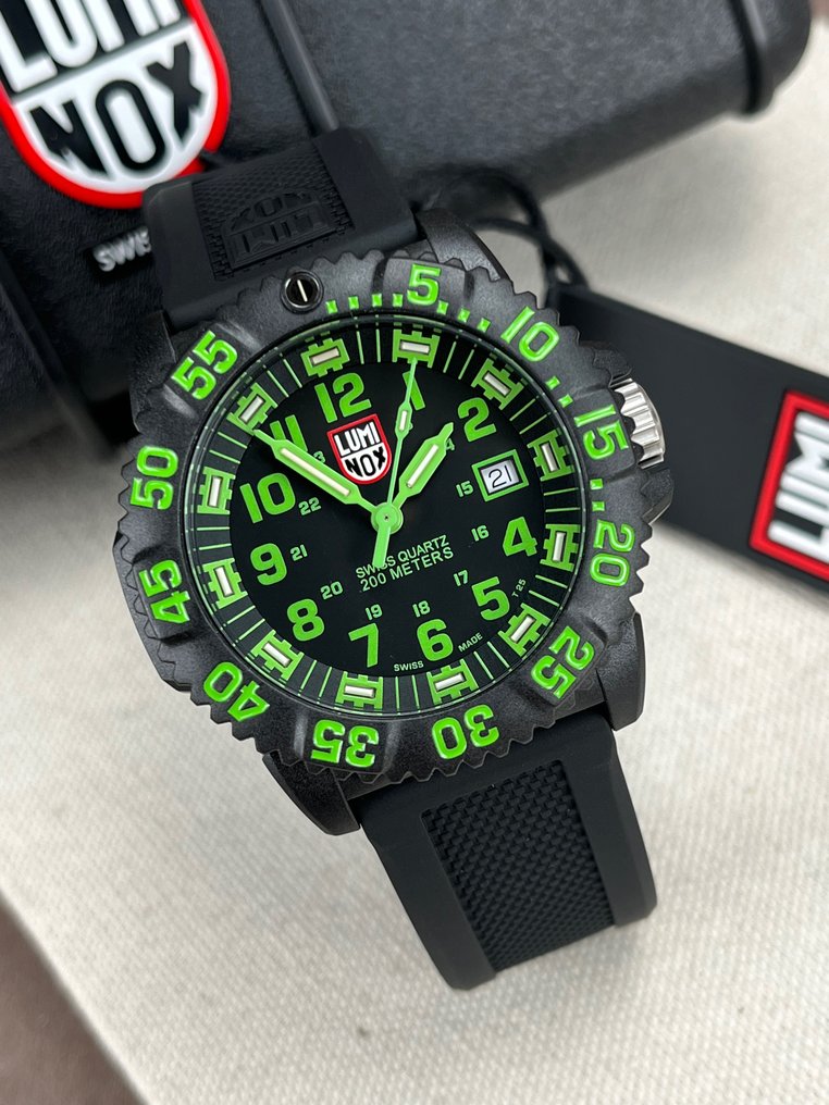 Luminox 3067 discount