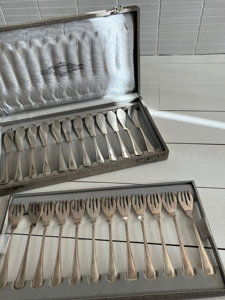 Silver fish cutlery set online