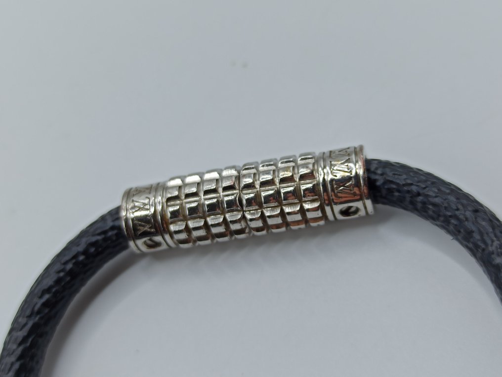 Louis Vuitton Damier Graphite Bracelet Digit M6626E Damier Graphite,Metal  Bangle Damier Graphite,Silver