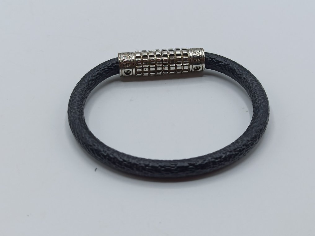Louis Vuitton Damier Graphite Bracelet Digit M6626E Damier Graphite,Metal  Bangle Damier Graphite,Silver
