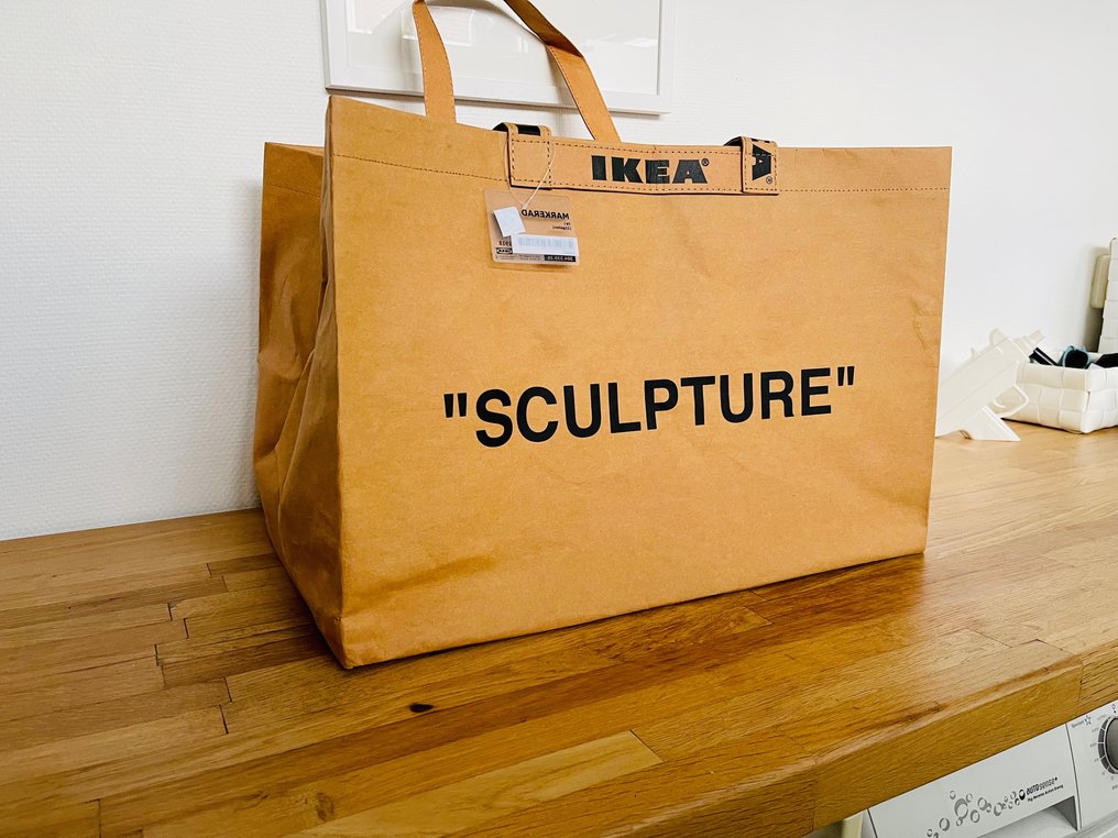Virgil Abloh - Ikea X Off Bag - Markerad Sculpture, - Catawiki