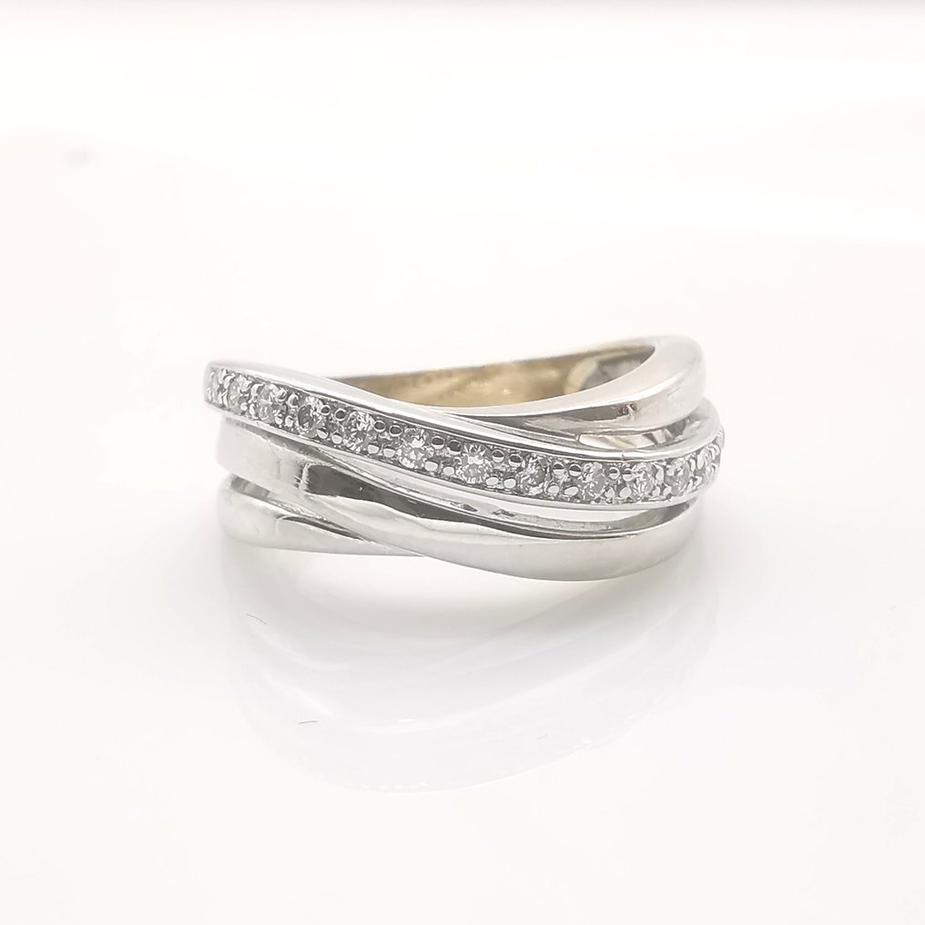 18 kt. White gold Ring 0.14 ct Diamond Catawiki