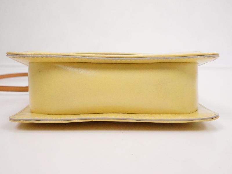 Buy Louis Vuitton Authentic Vintage Mott Vernis Yellow Clutch Bag