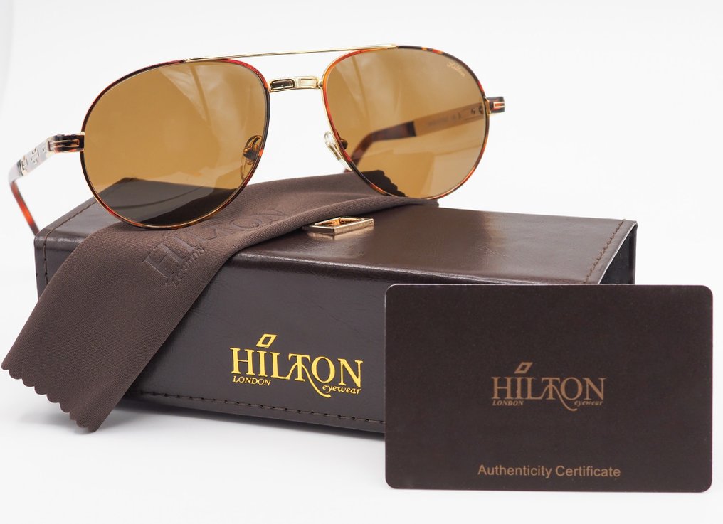 Hilton lunette sale