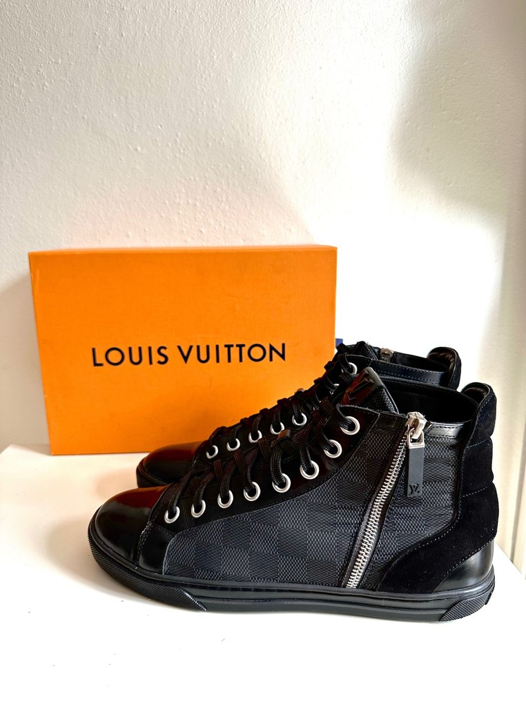 Leather high trainers Louis Vuitton Black size 6 UK in Leather