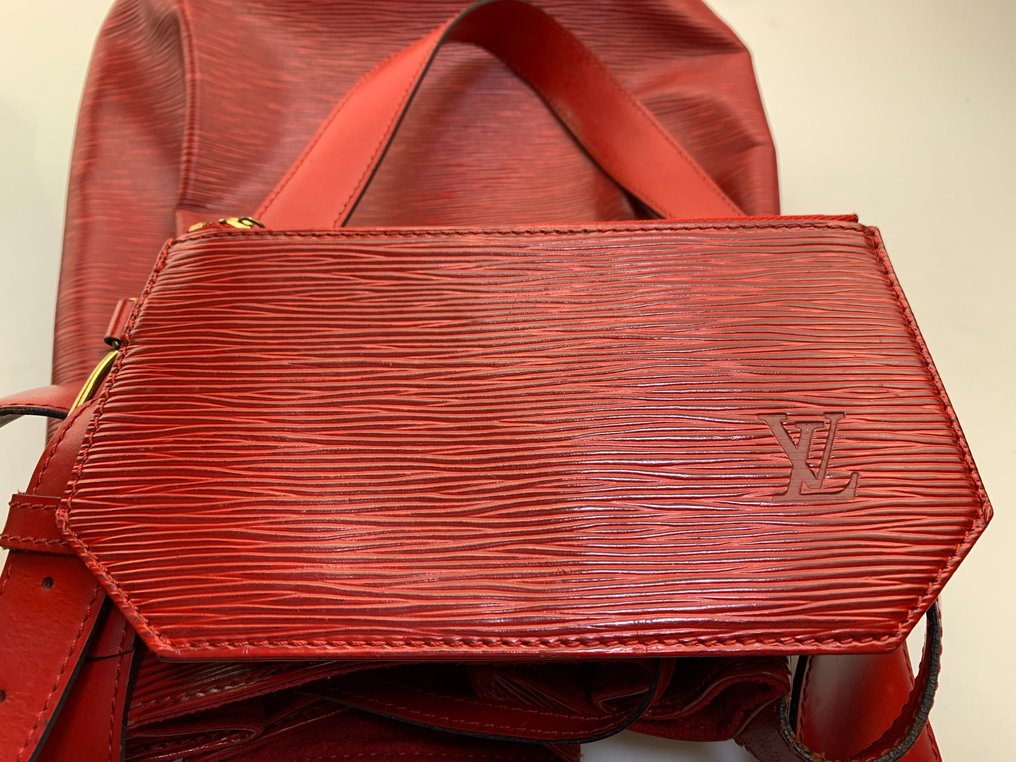 Pre-owned Louis Vuitton Brown Epi Leather Sac De Paule Shoulder