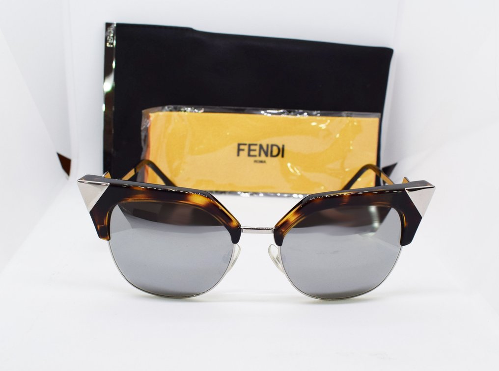 Fendi - Sunglasses - Catawiki