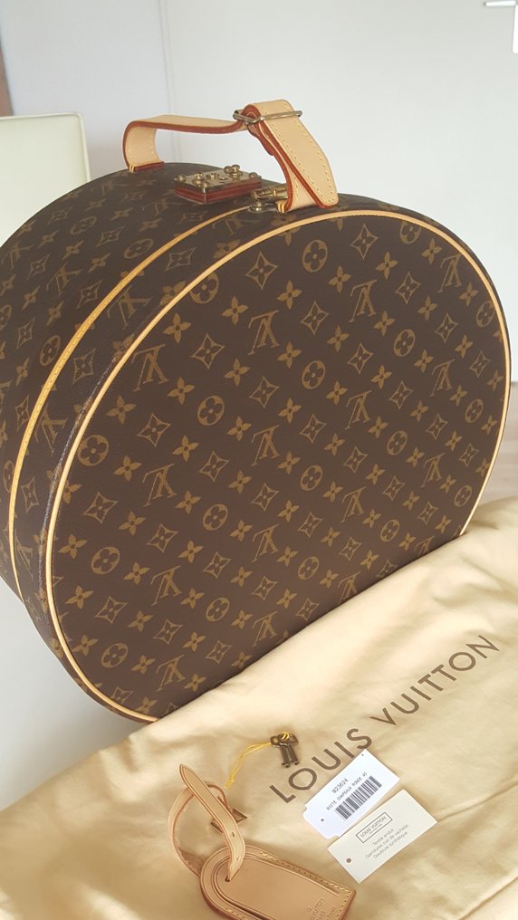 Louis Vuitton Pre-owned Boite Chapeaux 30 Hat Box