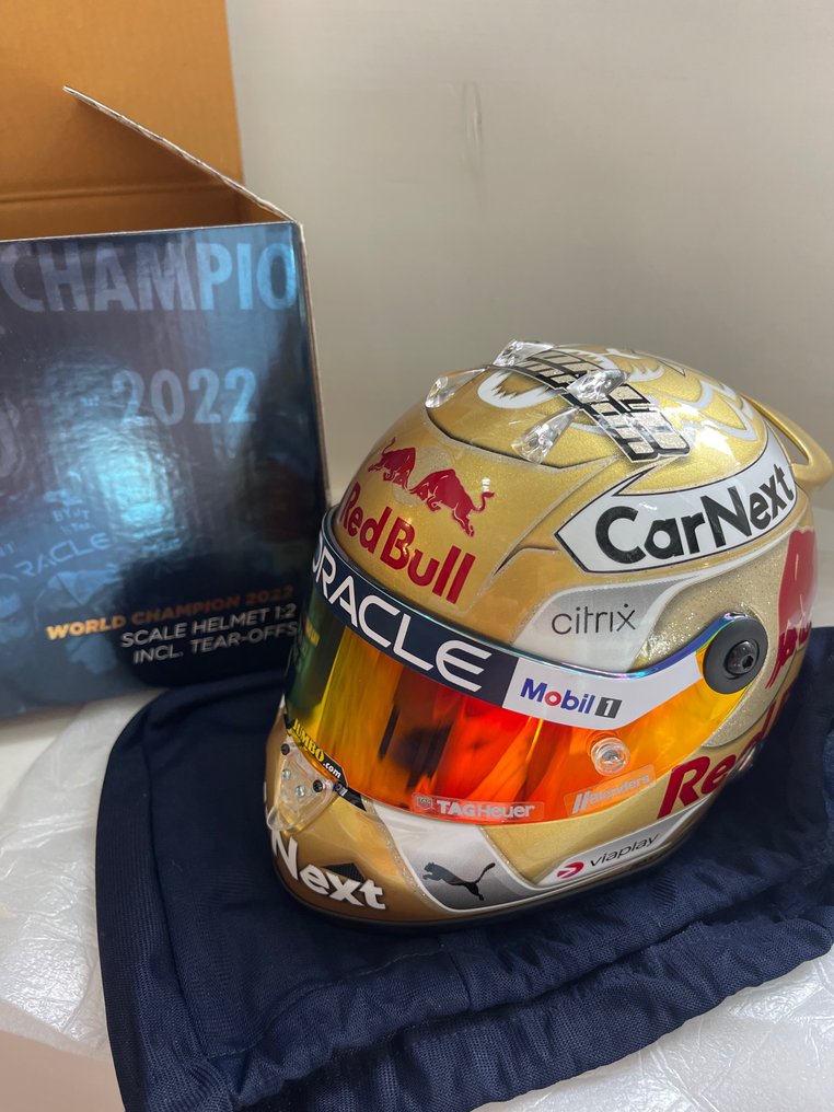 Red Bull - Formula – 1 - Max Verstappen - 1:2 méretarányú - Catawiki