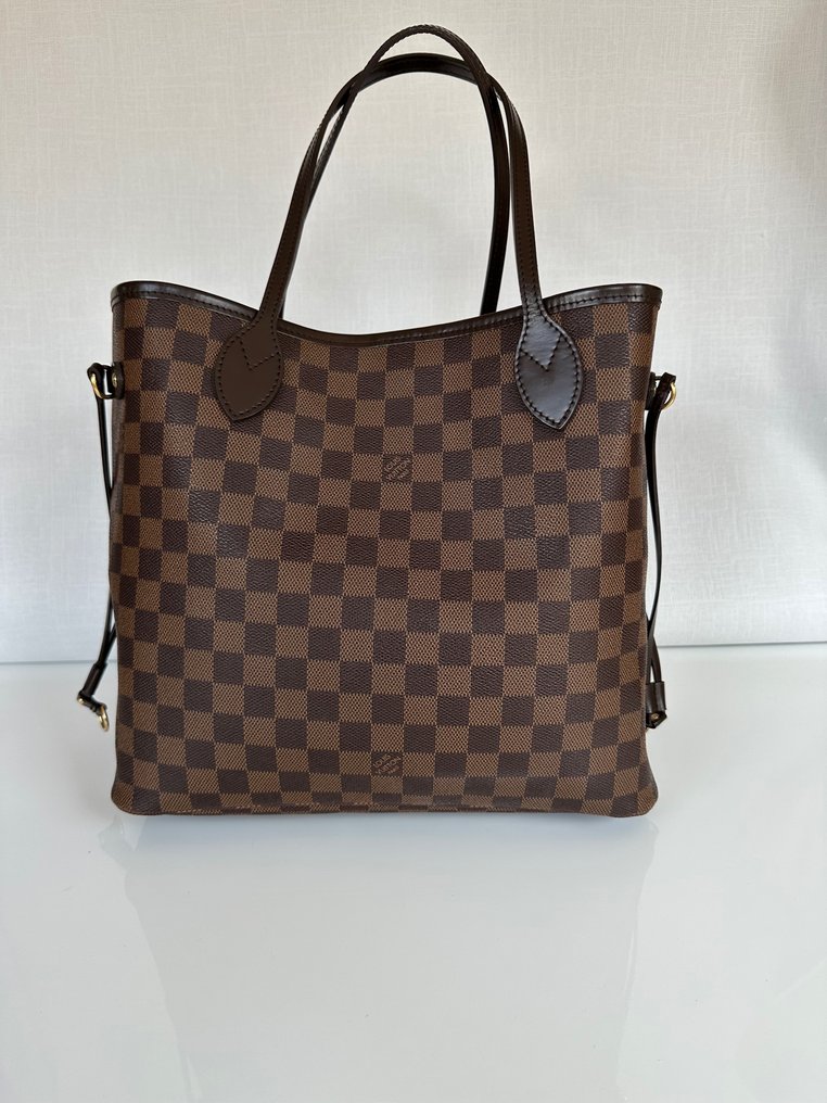 Sold at Auction: Louis Vuitton, LOUIS VUITTON NEVERFULL MM TOTE