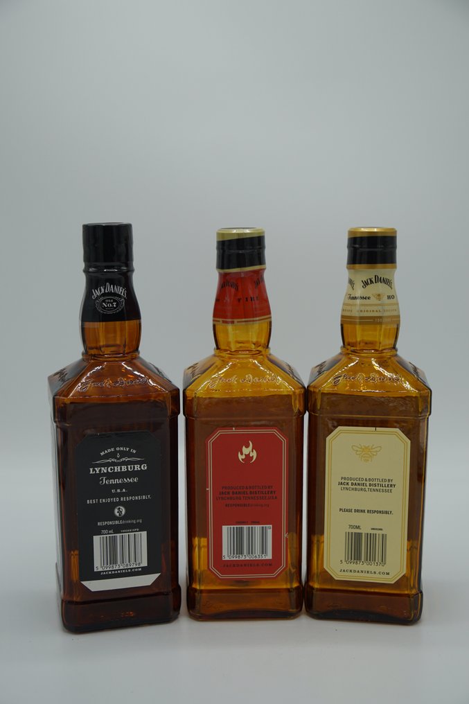 Jack Daniel's Set of 3 Display Bottles for the European - Catawiki