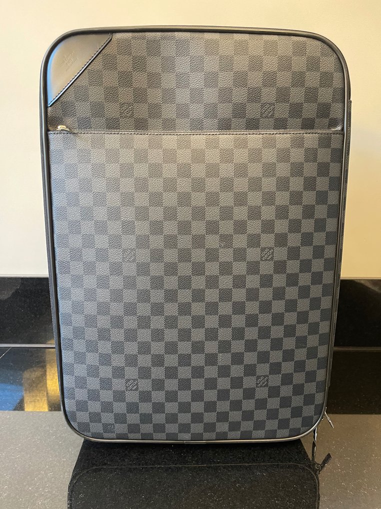 Louis Vuitton - Pégase Légère 55 Gurulós bőrönd - Catawiki