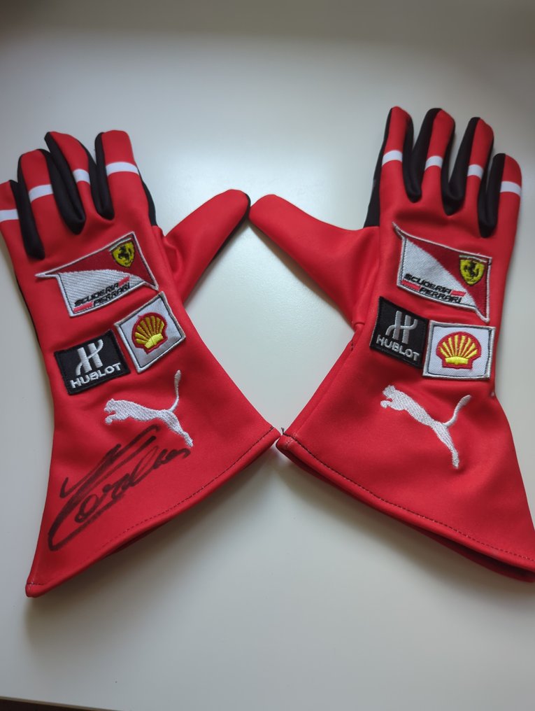 Ferrari - Formel 1 - Charles Leclerc - handsker Catawiki