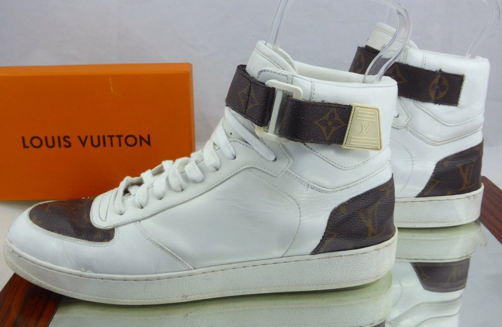 Louis Vuitton - Sneakers - Taille : UK 7,5 - Catawiki