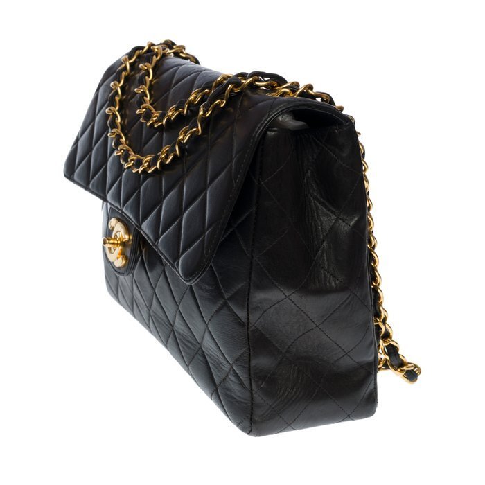Chanel Jumbo Classic Lambskin Maxi Single Flap Shoulder Bag