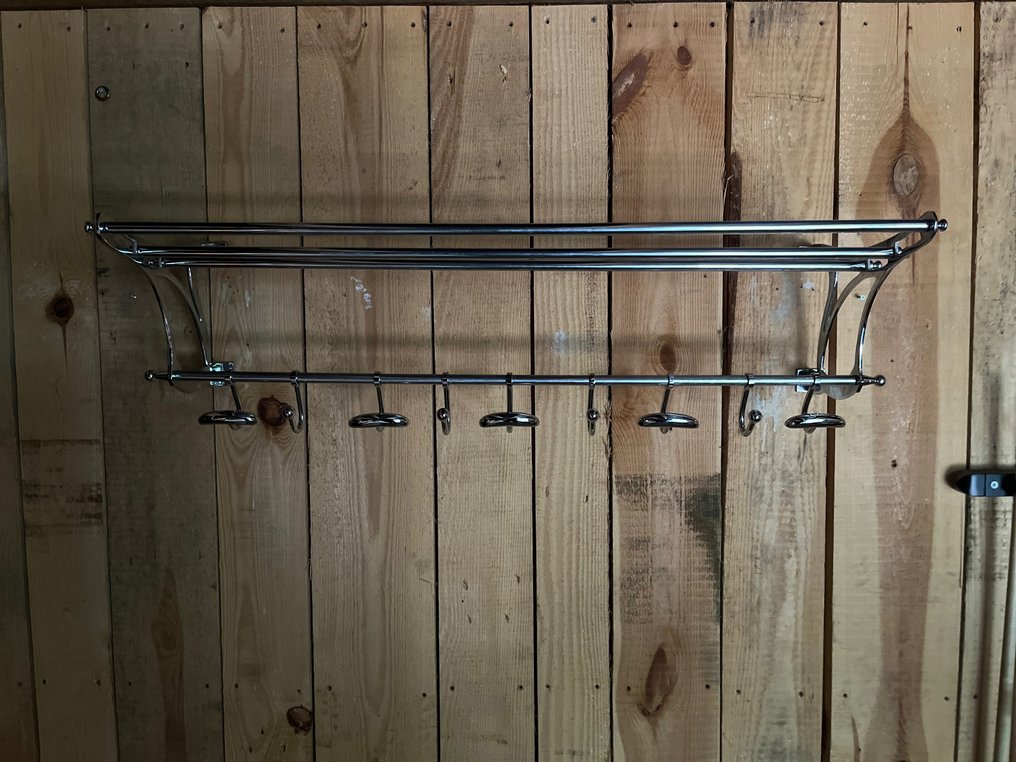 Coat rack (1) Art Deco metal (chrome) Catawiki