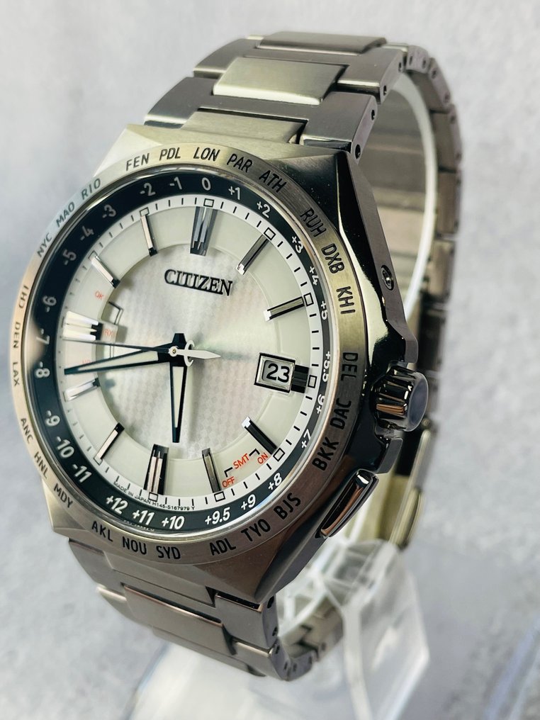 Citizen Eco Drive Radio Controlled CB021054A H145S122601 Men