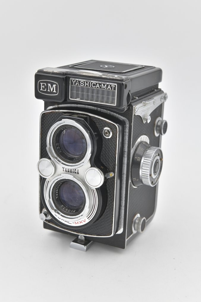 yashica mat em value