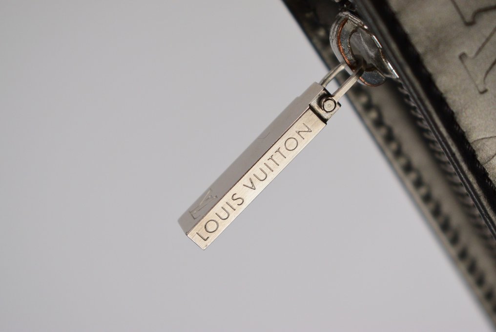 Louis Vuitton - Monogram Mat Fowler MI0063 Handbag - Catawiki