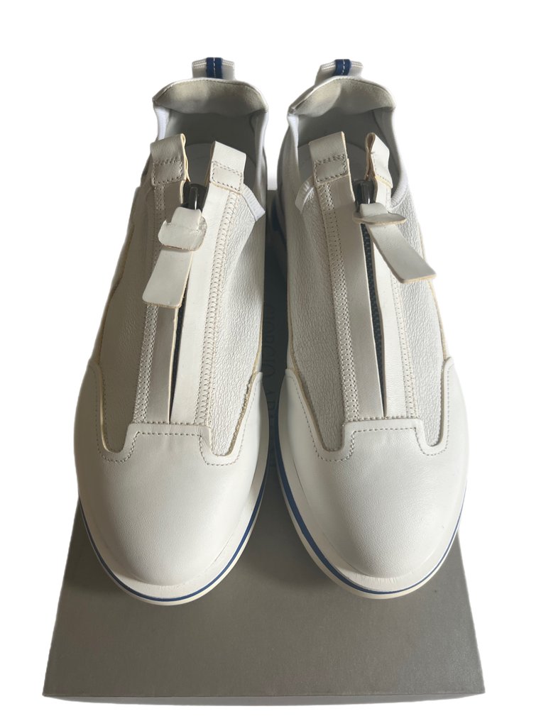 Armani trainers size 5 sales