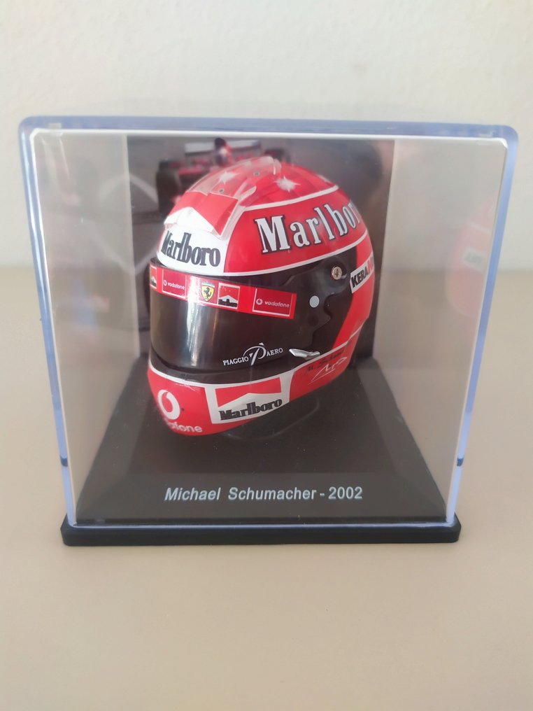 Ferrari Marlboro Edition Michael Schumacher 2002 Schaalhelm 1/5