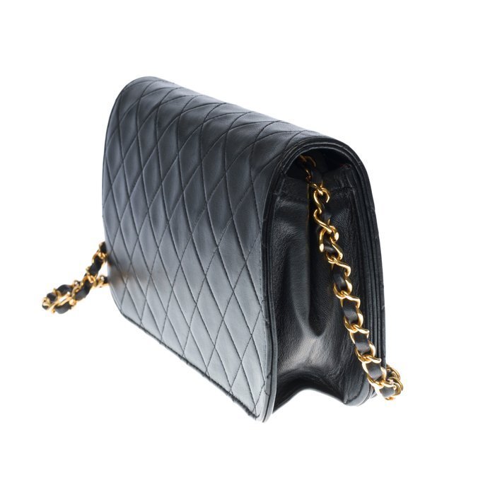 Chanel - Timeless Classic Flap Jumbo Handbag - Catawiki