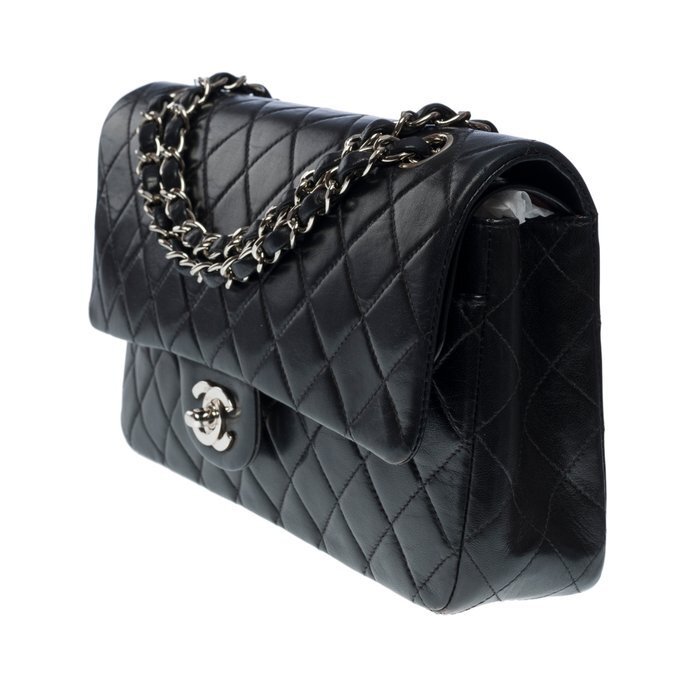 Chanel - Timeless Classic Flap Medium Shoulder bag - Catawiki