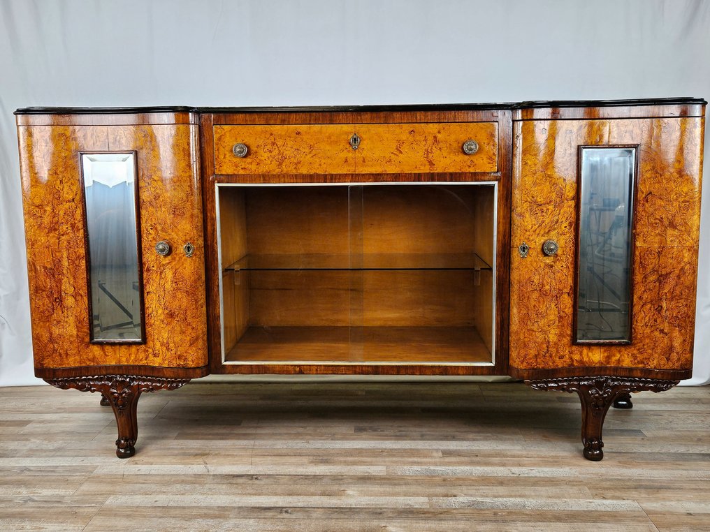 Credenza chippendale store