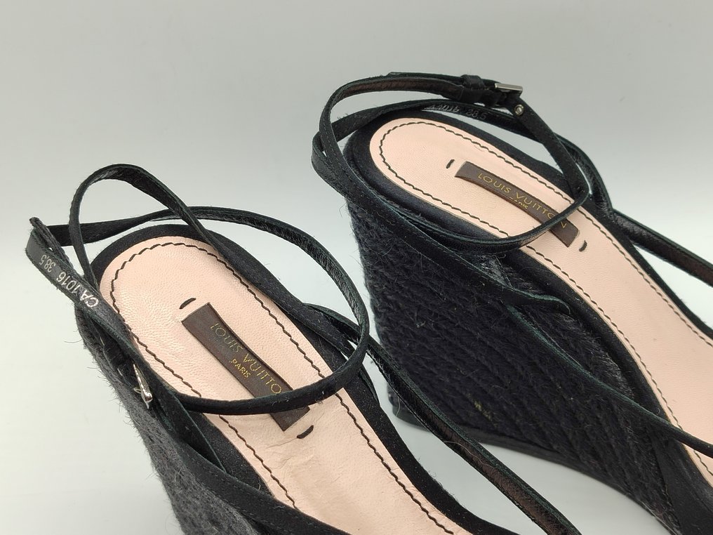 Louis Vuitton - Compensées - Pumps - Size: Shoes / EU 38.5 - Catawiki