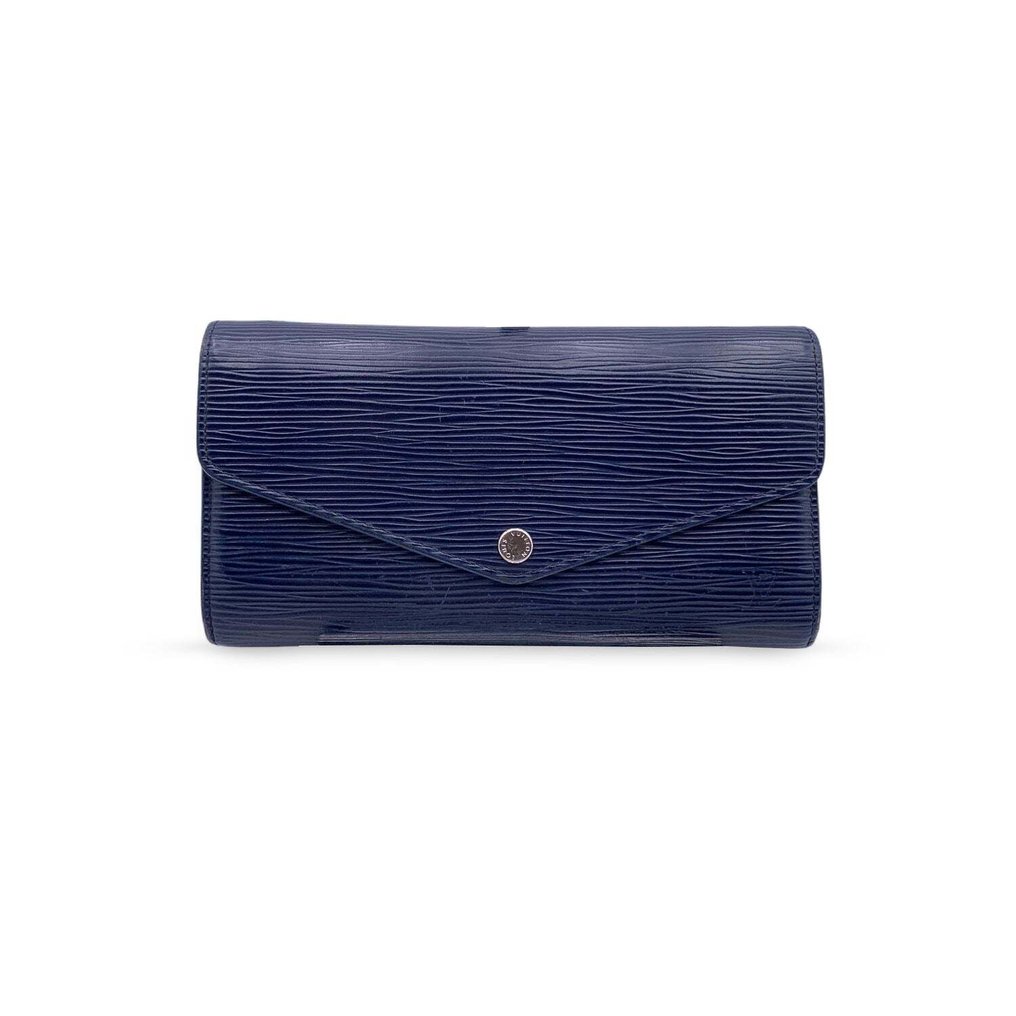 Sold at Auction: Louis Vuitton, Louis Vuitton Epi leather clutch/wallet  with dustbag