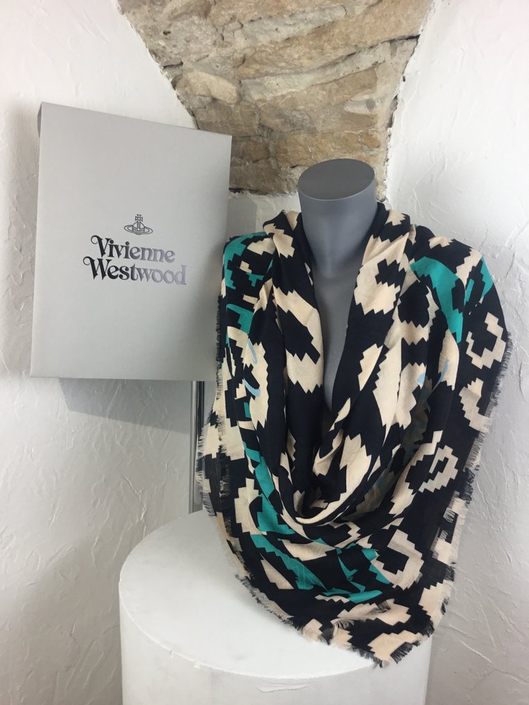 Vivienne westwood shop infinity scarf