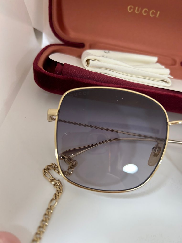 Gucci jeweled deals sunglasses