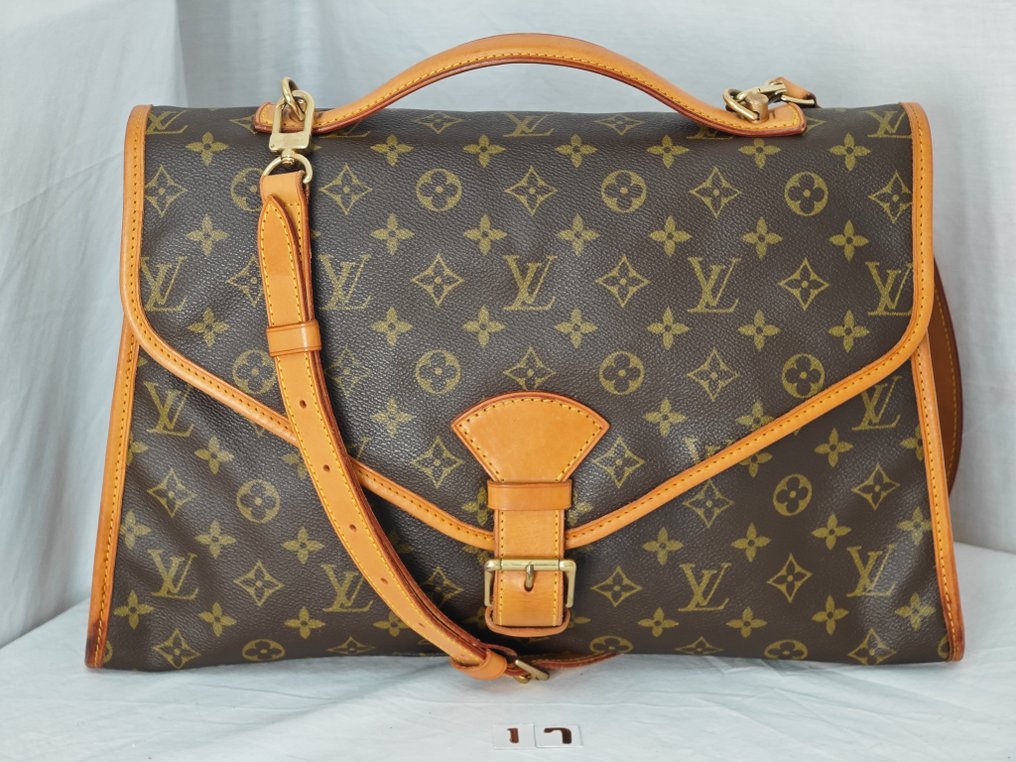 Sold at Auction: AUTHENTIC LOUIS VUITTON BEVERLY PM MONOGRAM CANVAS,  LEATHER BUSINESS HAND BAG