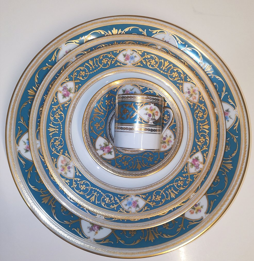 Limoges - Dinner set (53) - Louis XV - Porcelain - ARTOIS - Catawiki