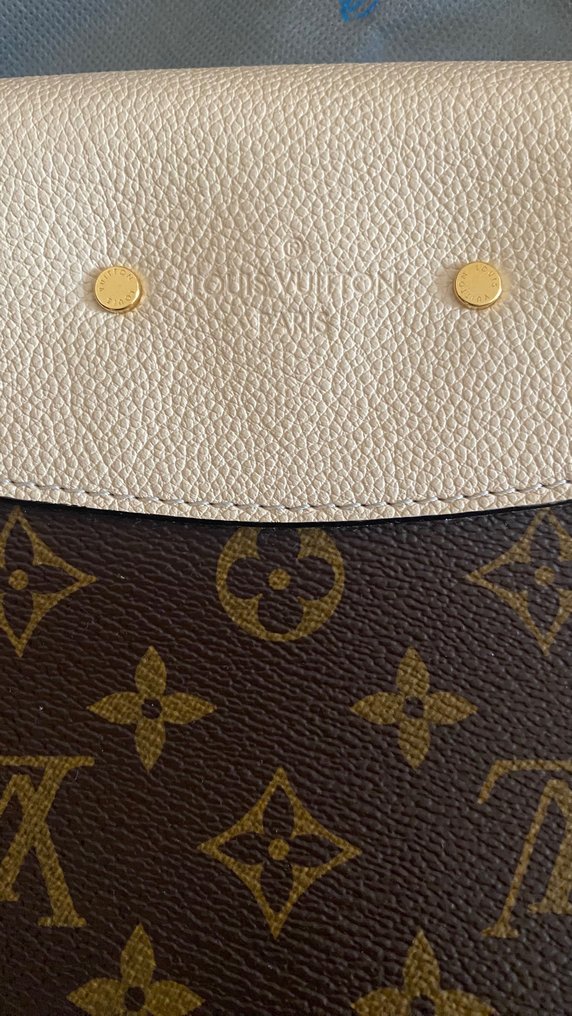 Louis Vuitton - Pallas - Shoulder bag - Catawiki