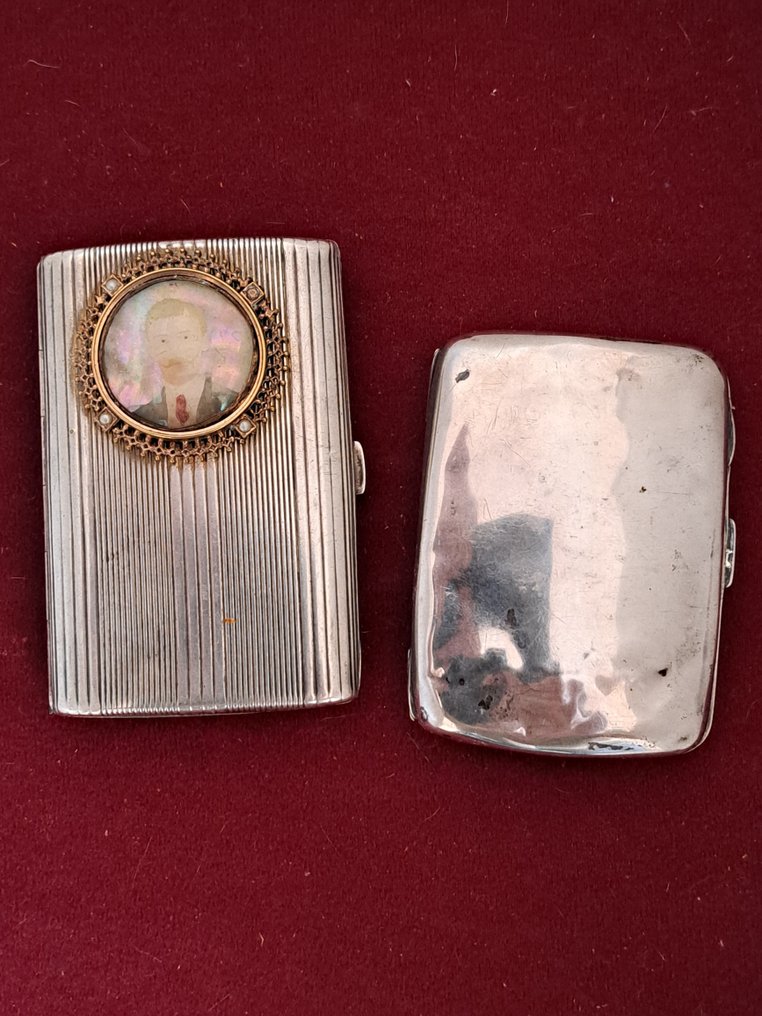 Vintage Cigarette Case. Cigarette Holder. Early 20th Centre 