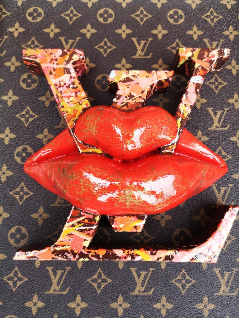 Louis Vuitton Lips Painting