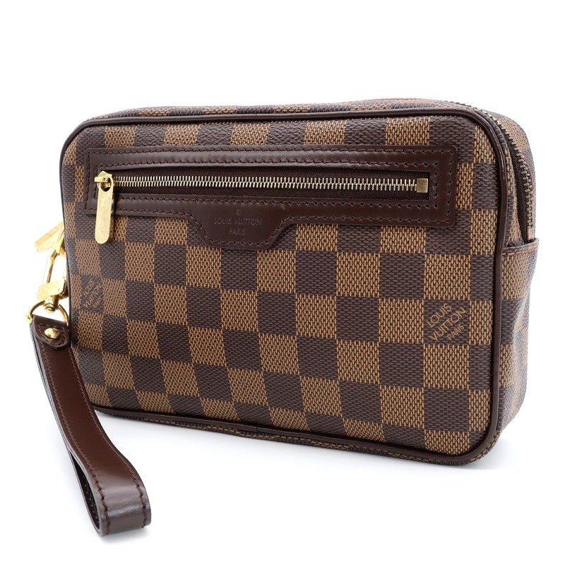 Step 10: Inspect the Pochette Louis Vuitton bag from the bottom