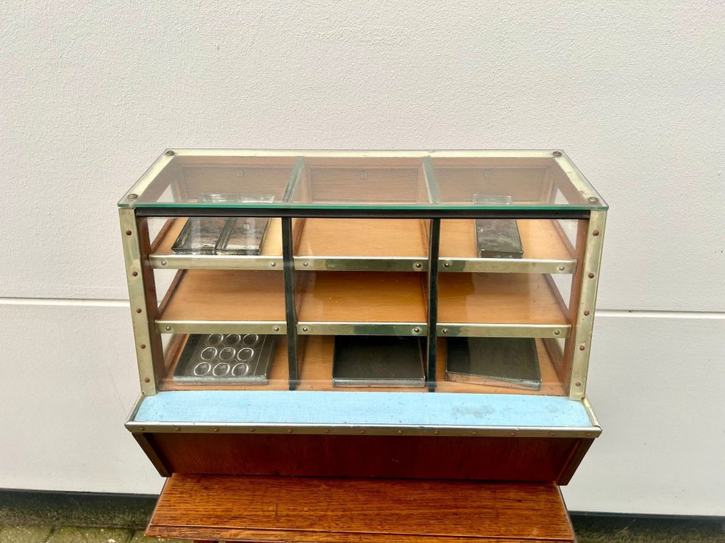 Display Vintage Counter Display Case Shop Display Case