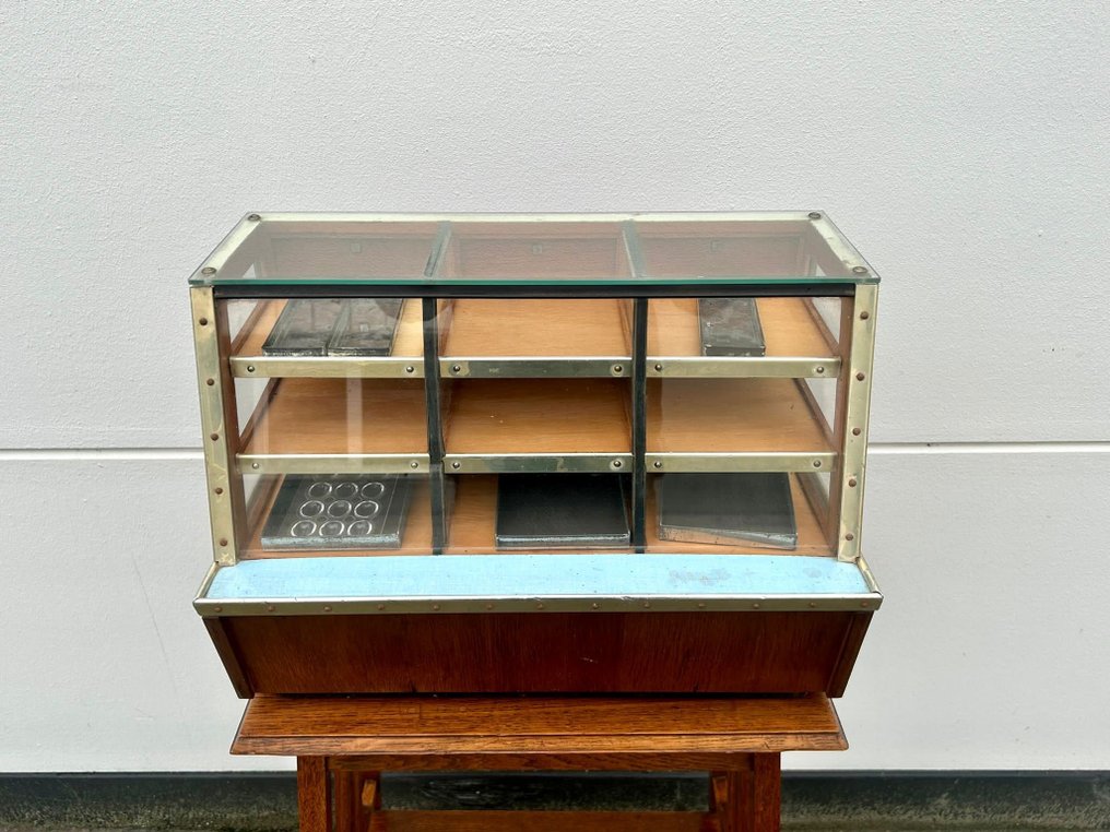 Display Vintage Counter Display Case Shop Display Case