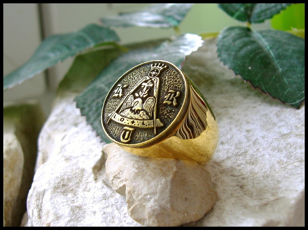 Rose croix ring on sale