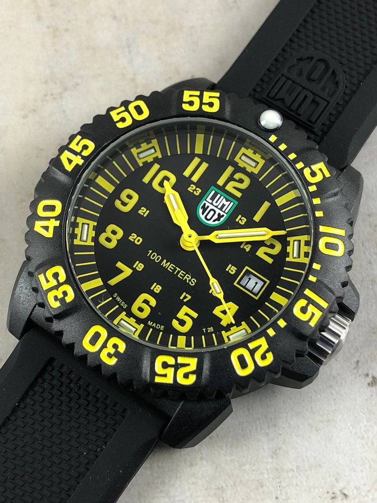 Orologi luminox new arrivals usati