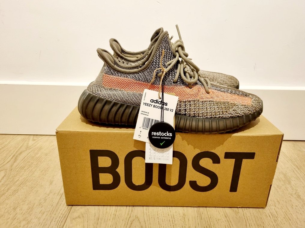 Yeezy size 43 sales