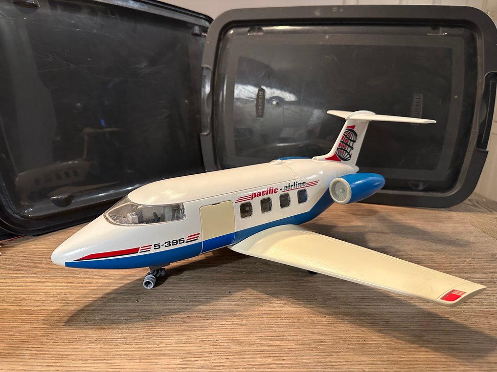 Playmobil jumbo jet sales