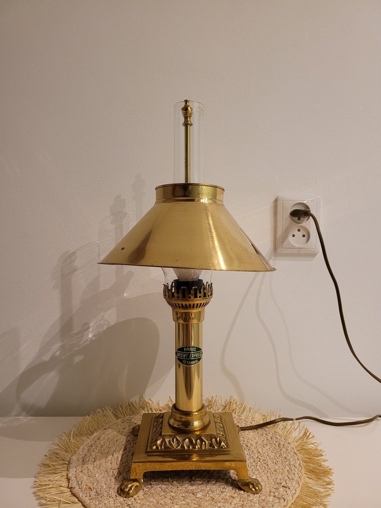 Paris orient store express brass lamp