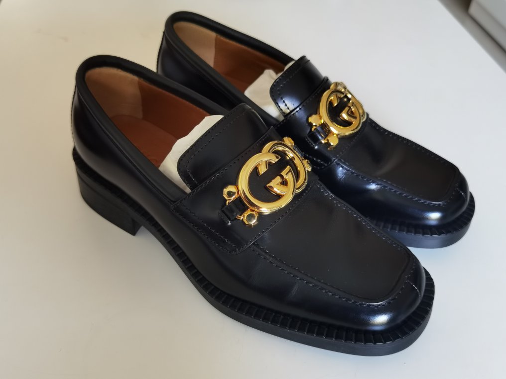 Gucci shoe store size to us