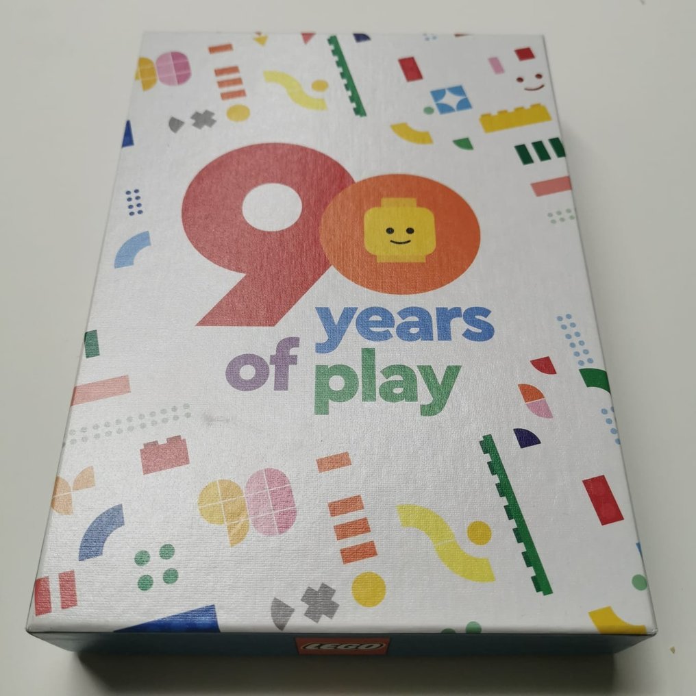 LEGO - 90 years of play - Lego Timeline game - 2020+ - Catawiki
