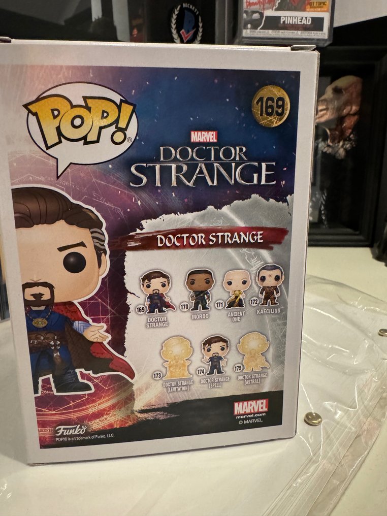 Figure Funko Pop #169 Doctor Strange signed by Benedict Cumberbatch